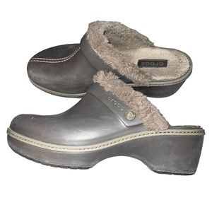 ✅Crocs Cobbler Eva Faux Fur Lined Brown Clogs Womens Size 10